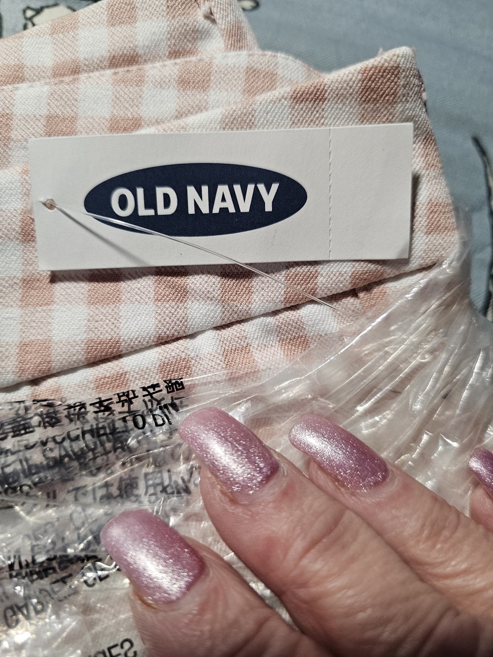 Old Navy Pink Gingham Women’s Pixie Pant - Picture 7 of 9